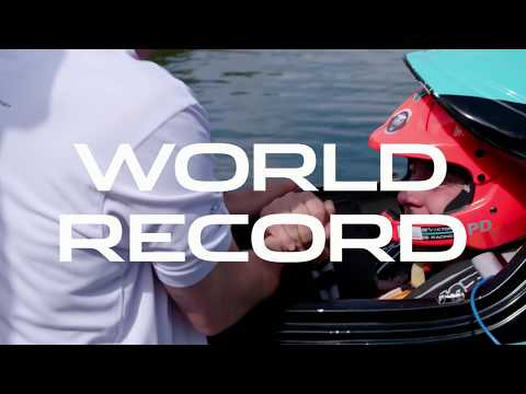 Record du monde de vitesse en bateau électrique